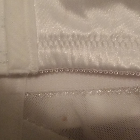 42 B wireless bra bundle - Picture 8 of 15